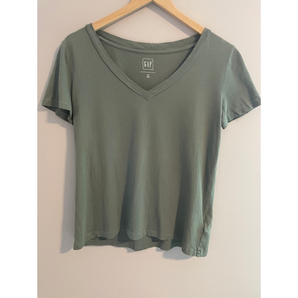 Gap Womens XS Sage Green Organically Grown Cotton V-Neck Short Sleeve T-Shirt